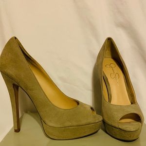 Jessica Simpson JP-Steve Dove Gray Pumps
